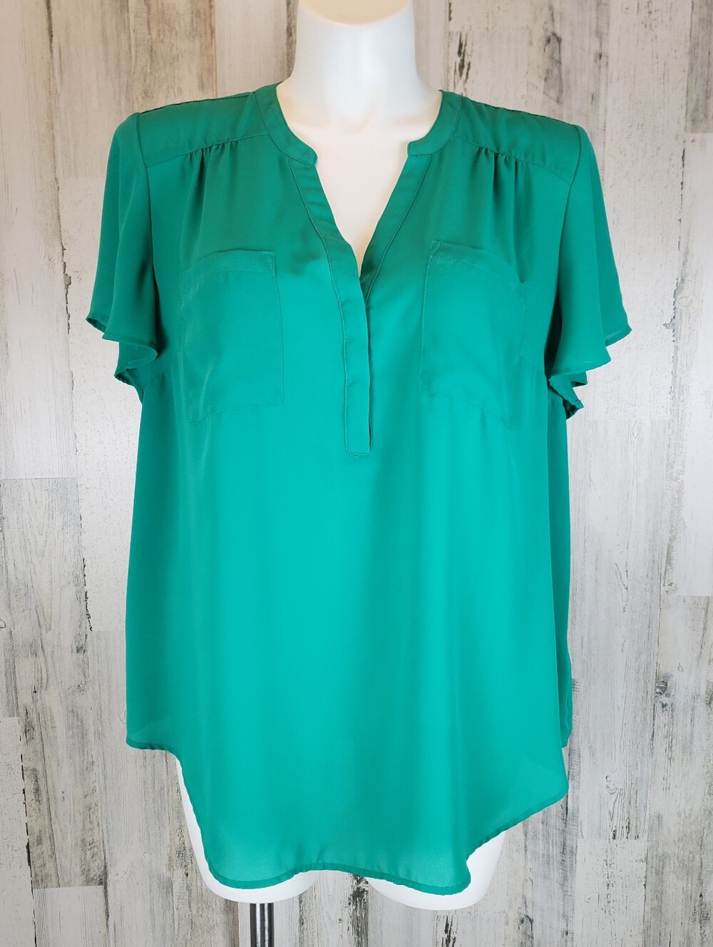 torrid Harper Green Split-Neck Flutter Sleeve Blouse Size 2X
